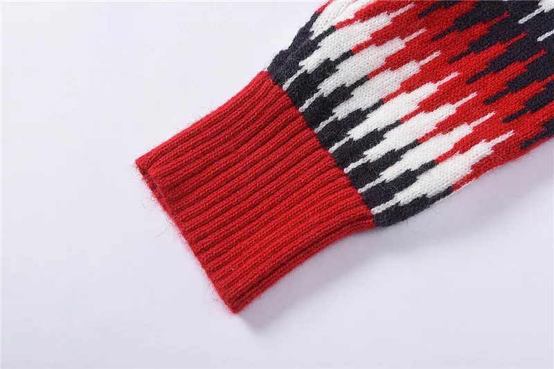 

Red Vintage Rhombic V-neck Cardigan New Loose Medium Length Knitted Coat Women