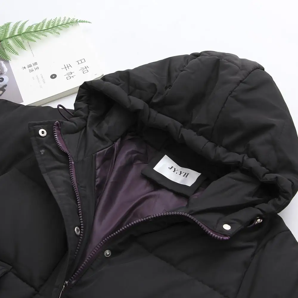 Женская куртка с капюшоном длинная теплая хлопковая несколькими карманами в