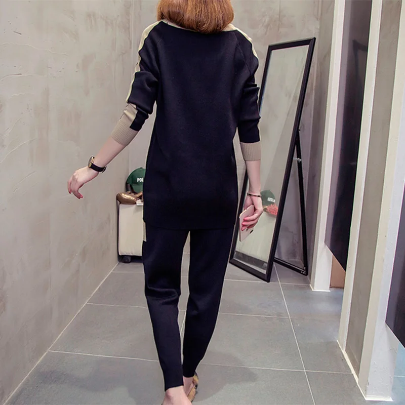 Женский спортивный костюм из двух предметов свитер и брюки|Спортивные костюмы| |