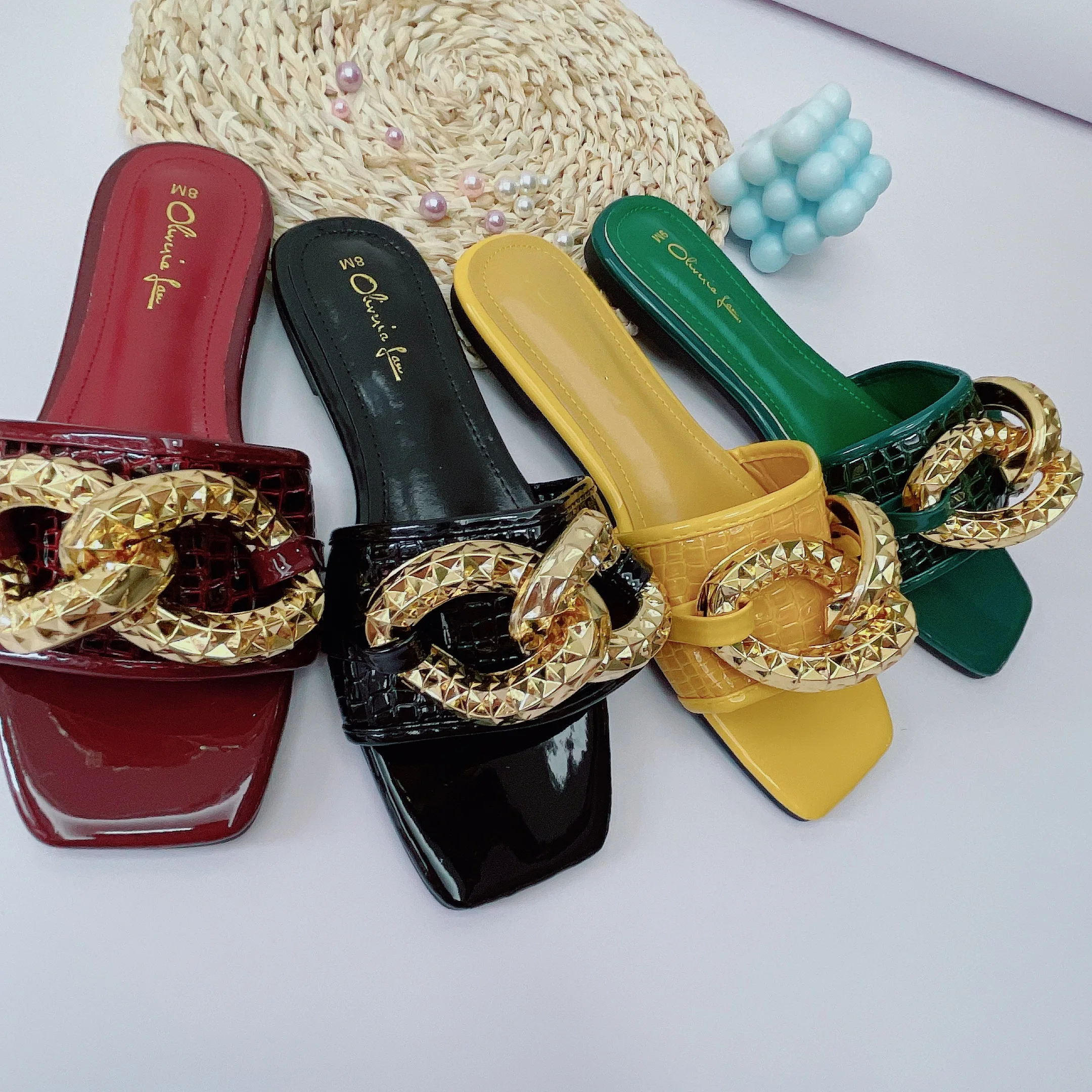 

Slippers Women Summer Luxury Brand 2021 New Sexy Square Toe Fashion Metal Flat Sandals Woman Shoes Plus Size 41 Chaussure Femme