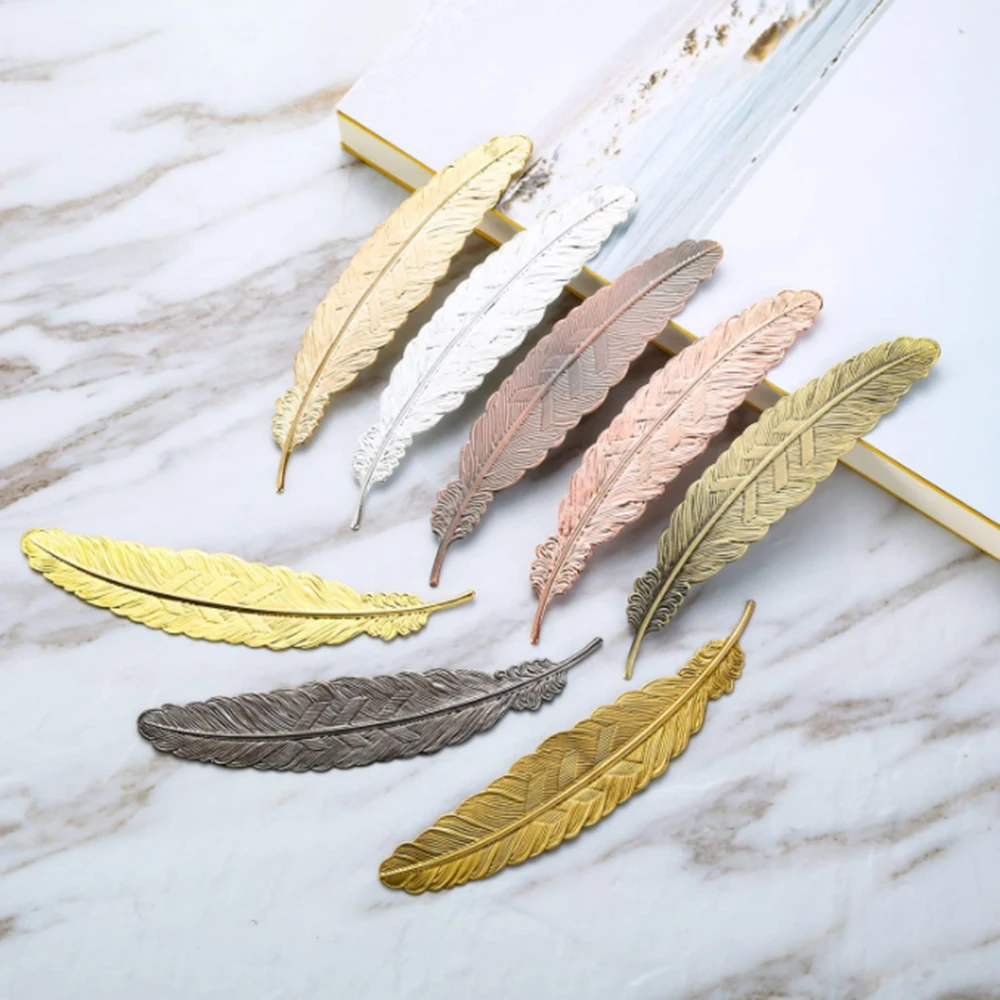 

TPST Feathers Shape Metal Bookmark for Books Retro Cute Creative 3D Gold Plated Book Clip Stationery Gift for Adults Child