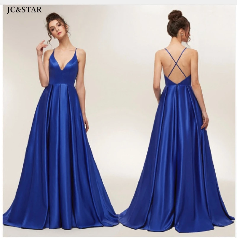 Женское атласное платье на тонких бретельках с открытой спиной и глубоким