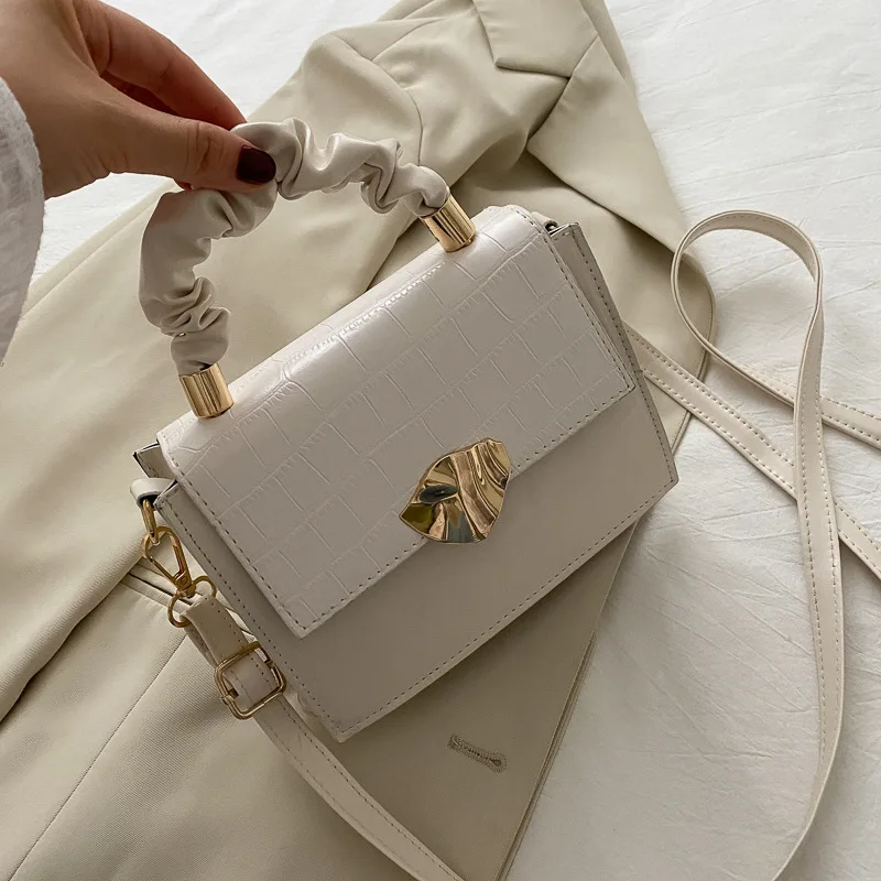 Модная маленькая сумка через плечо в западном стиле женская летняя однотонная