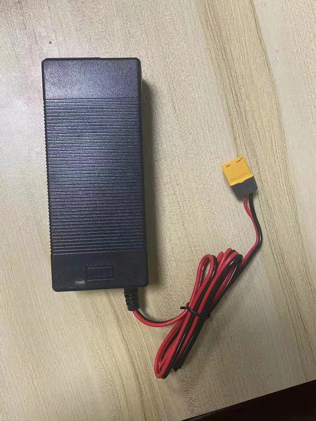 

12.6V 5A Lithium Battery Charger for 3S 10.8V 11.1V 12V li-ion polymer batterry XT60 male Connector