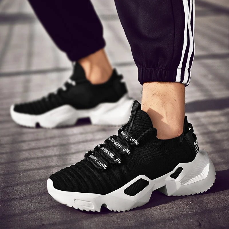 

Newest Stylish Four Seasons Running Shoes For Men High quality White Sneakers Lace-Up Lightweight Breathable Walking Shoes