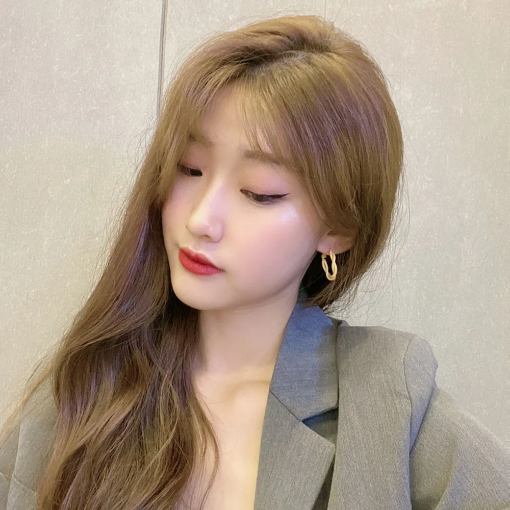 

Temperament Of Restoring Ancient Ways Matte Texture Funky Port of Personality Taste Ear ring Earrings Twist Small Earrings