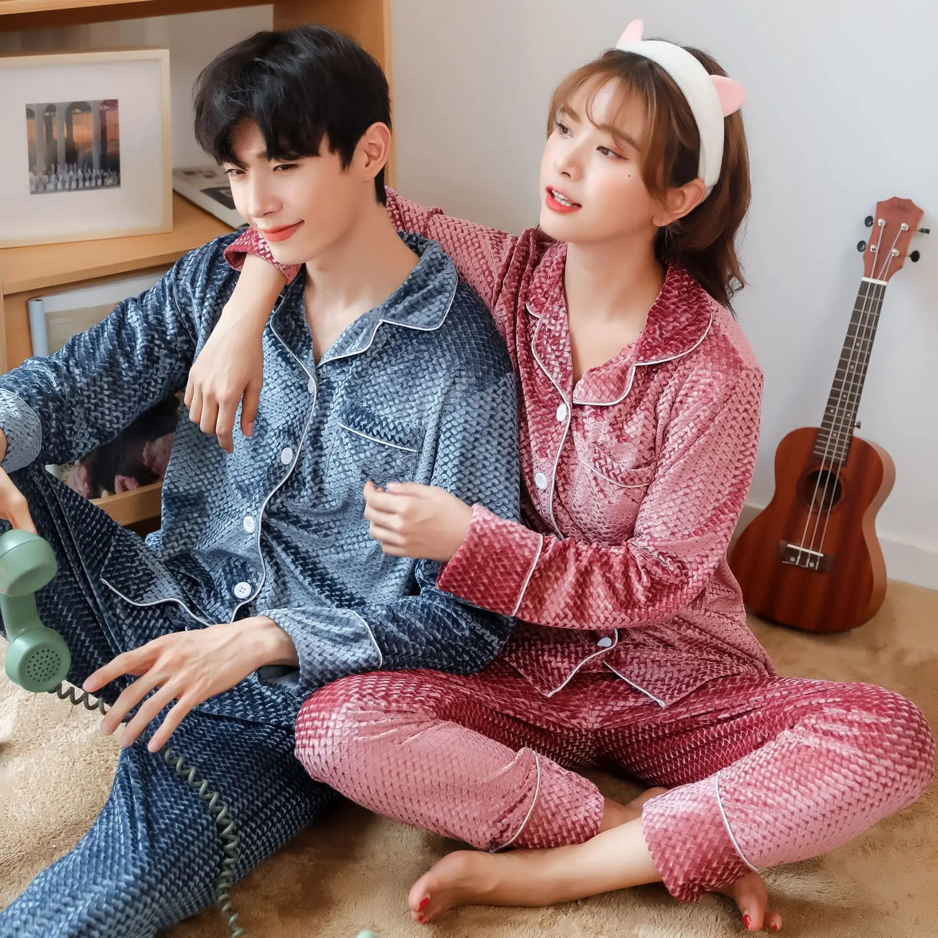 Couple's Pajamas Suit Sets 2021 Autumn Winter Pleuche Thicken Simple Warm Leisure Wear Men Women Pajama Suit Homewear Sleepwear