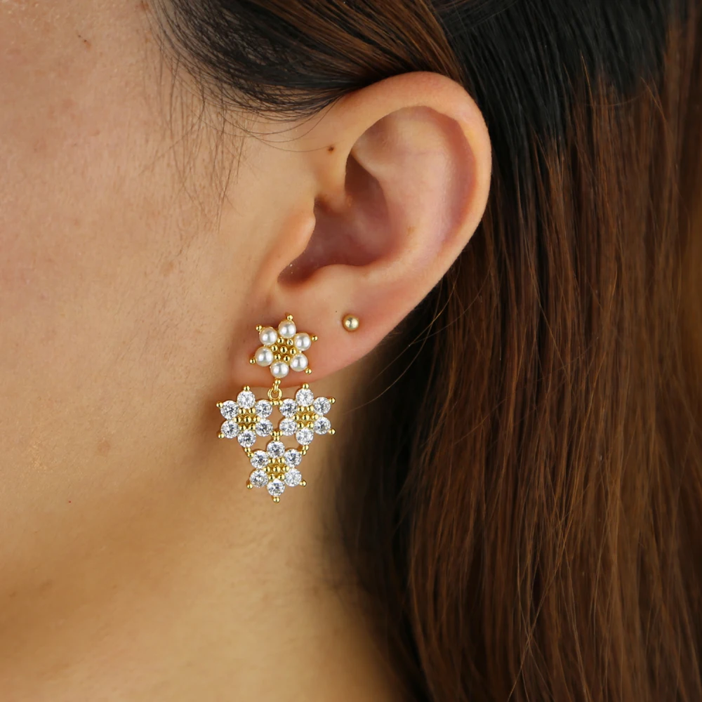 Многоцветные мини серьги с подвеской в виде цветка пресноводным жемчугом для