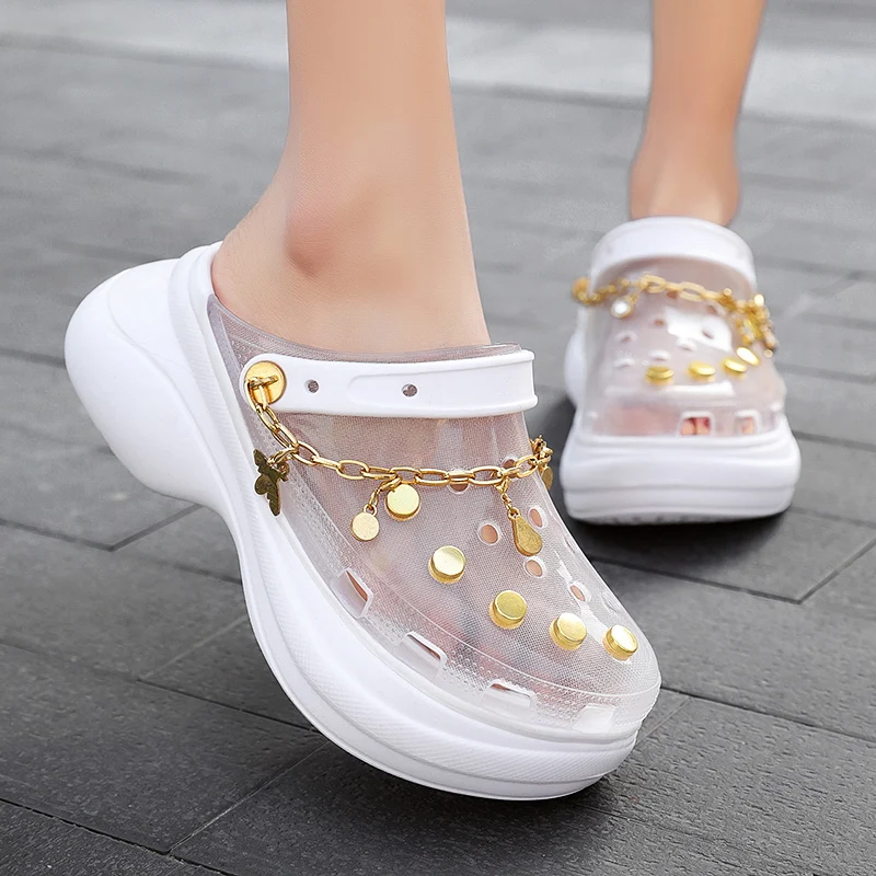 

2021 Sandals Women Clogs Soft Bottom Sparkle Beach Sandals Women Slippers Clog Sandals Comfortable Breathable Ankle Wrap PVC