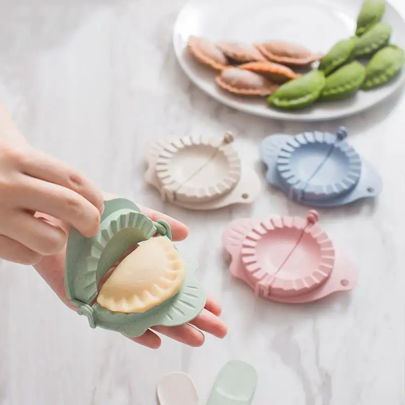

1pcs Plastic Wheat Straw Dumpling Maker Meat Pie Handy Press Dumpling Mould DIY Home Baking Pastry Gadgets Kitchen Cooking Tools