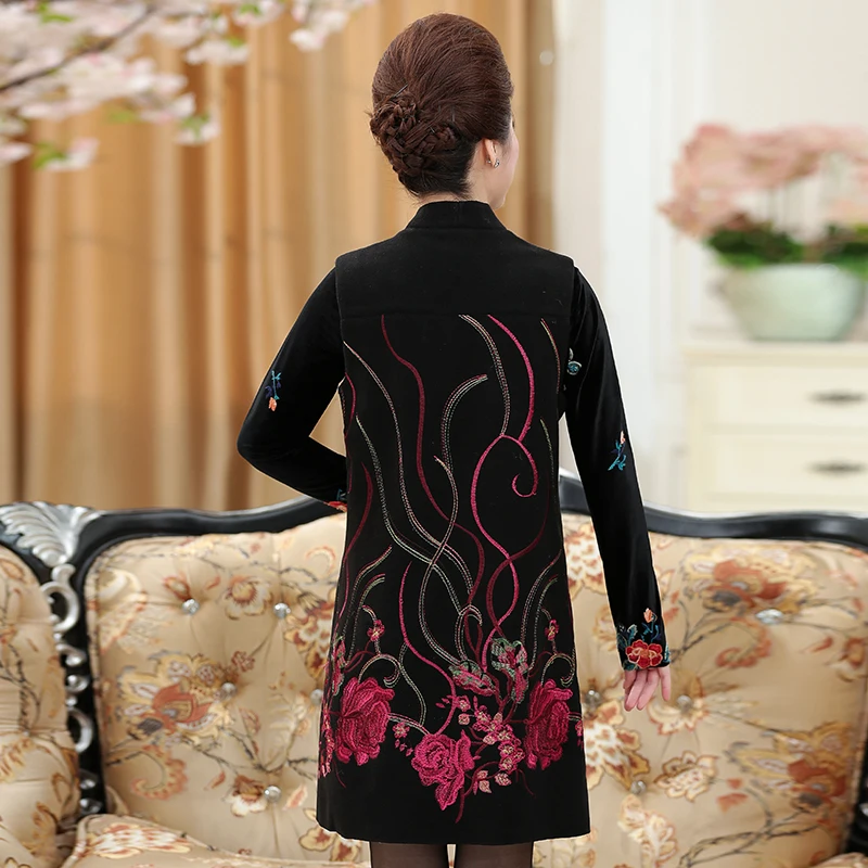 Женское элегантное осенне-зимнее платье для женщин среднего возраста