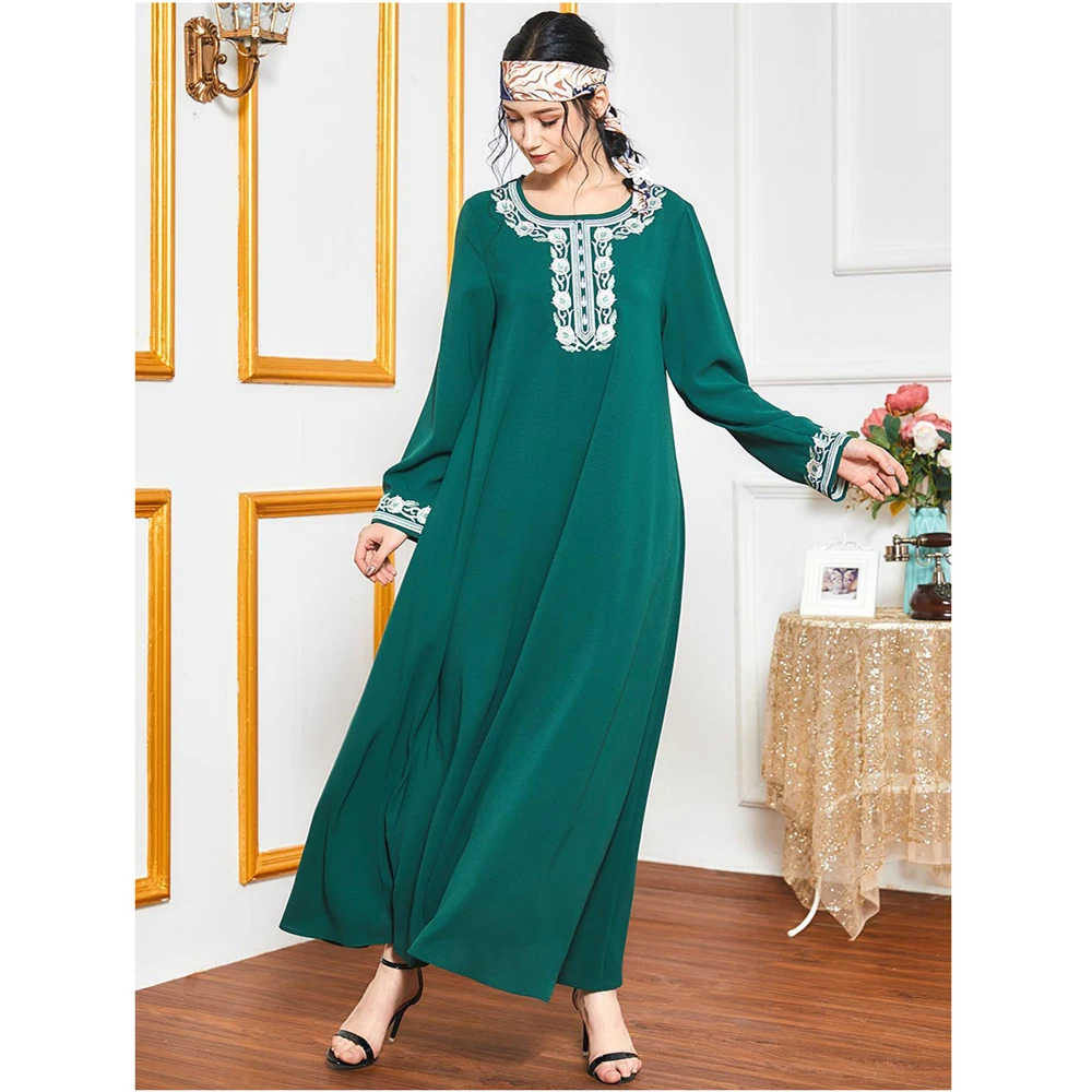 

Muslim Embroidery Long Dress Plus Size Arab Jilbab Kaftan Dubai Ramadan Women Maxi Robe Party Malaysia O-neck Long Sleeve Gown
