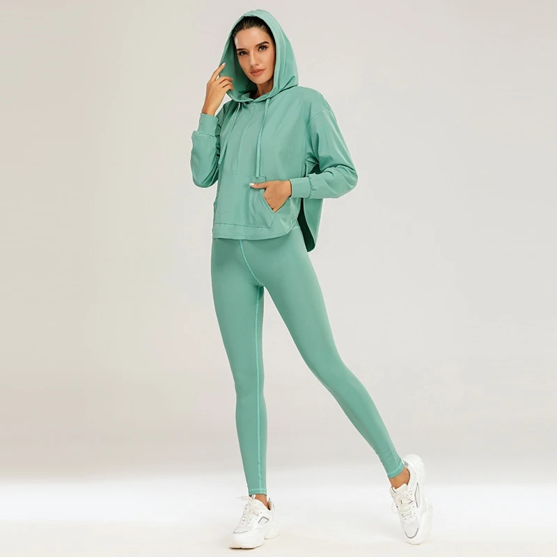 

Women Gym Clothing Winter Suit Gym Wear Crop Women Sportswear Workout Clothing