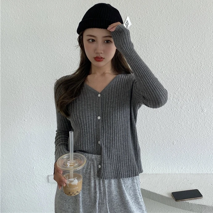 Женский короткий кардиган с V образным вырезом бежевый/серый/кофейный/черный