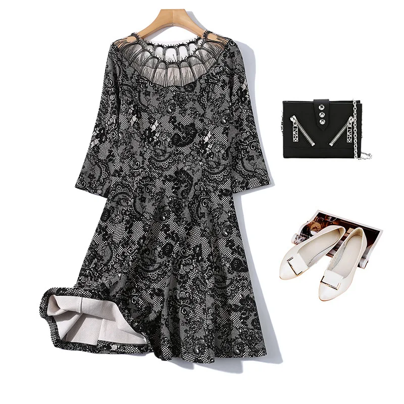 

Small Video Spot European Station Hollow Embroidered Dress Fashion Printed Dress
