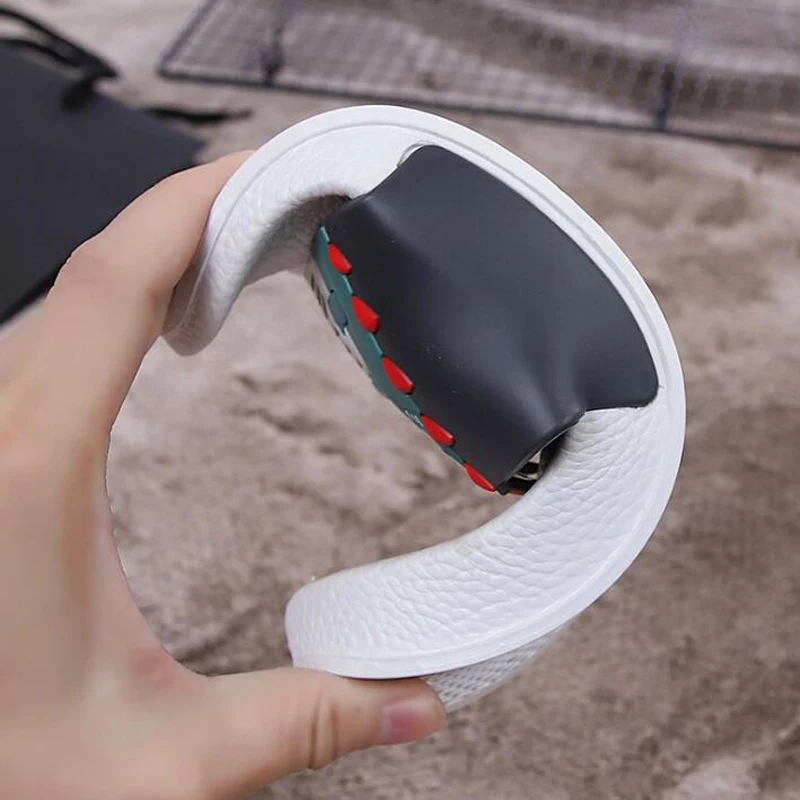 2021 летние женские тапочки с изображением бульдога Сандалии героями мультфильмов