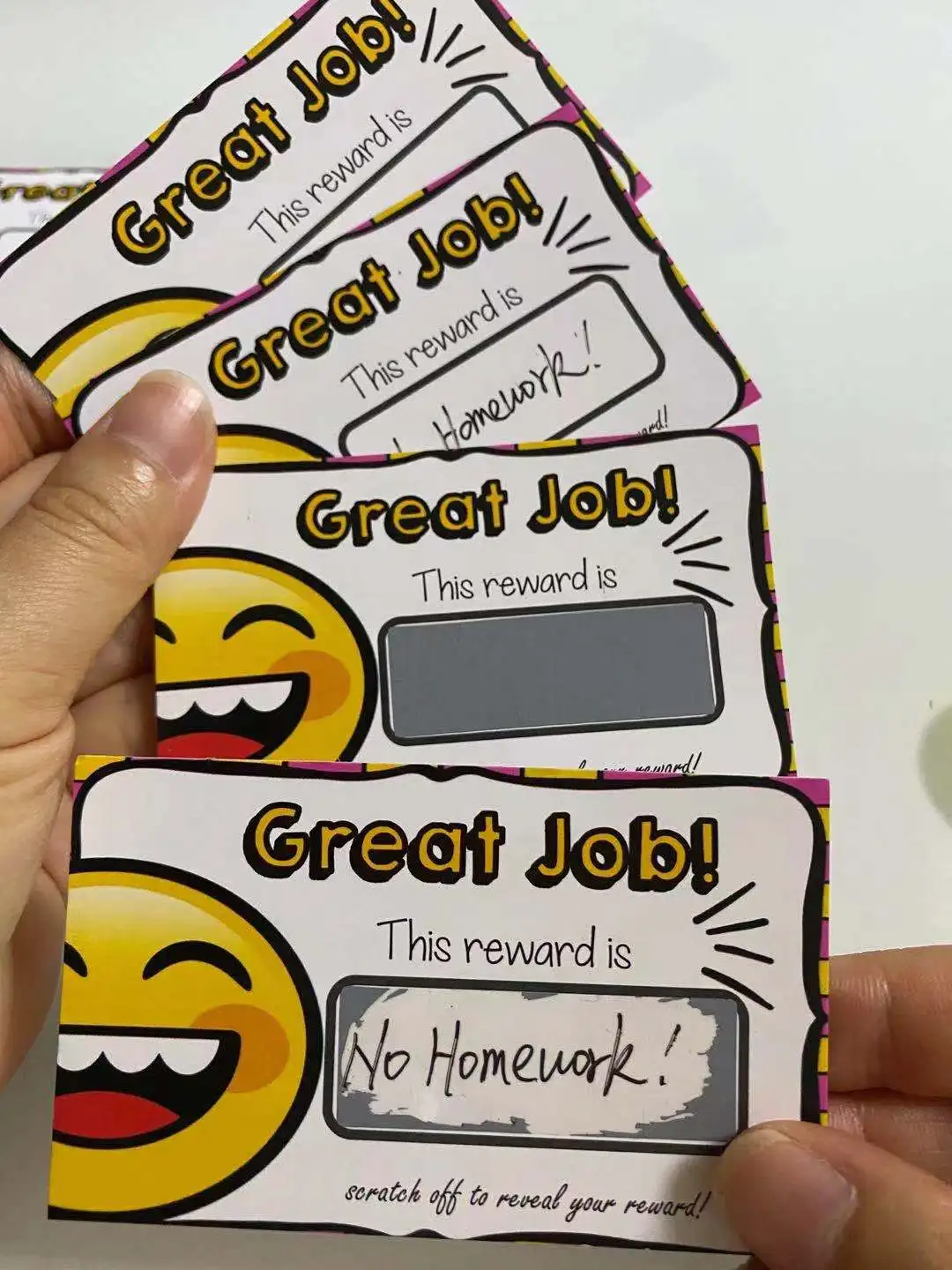 Цена 100 шт./компл. новые вознаграждения, царапины, карточки «сделай сам», поощряющие хвалю, наклейки, детские учебные пособия для раннего обучения... Продажа 100 шт./компл. новые вознаграждения, царапины, карточки «сделай сам», поощряющие хвалю, наклейки, детские учебные пособия для раннего обучения...