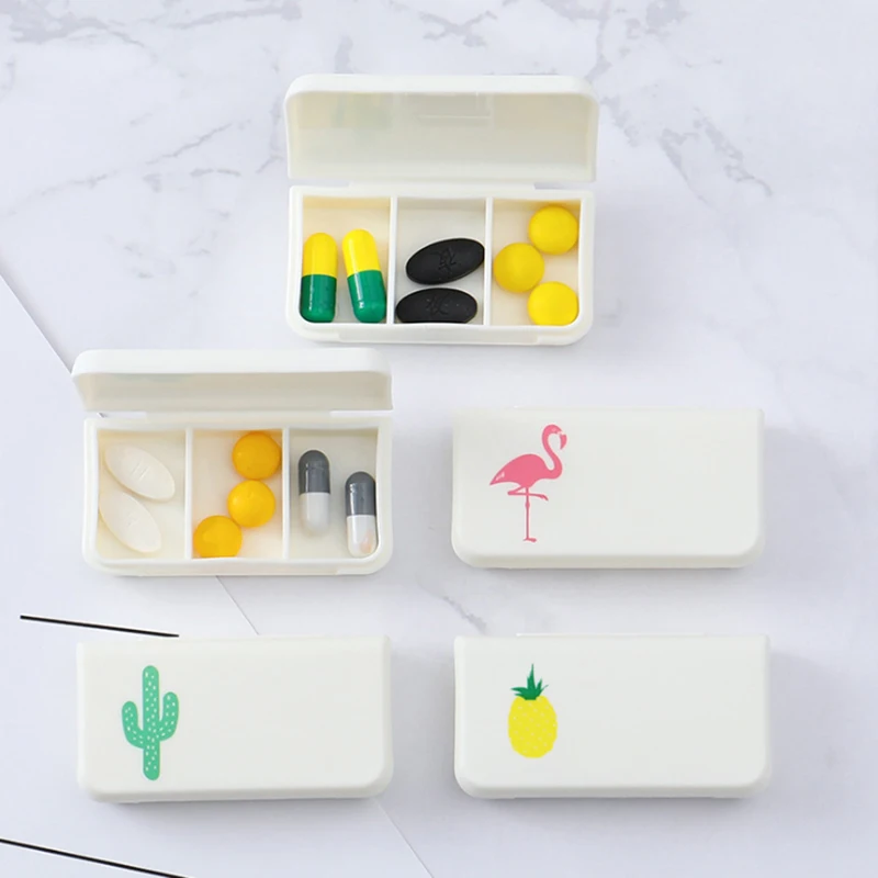 

Mini Organizer Case 3 Grids Pill Case Tablet Flamingo Cactus Leaf Pill Case Dispenser Medicine Boxes Dispensing Medical Kit Box