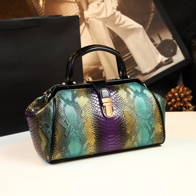

Дамские сумочки из натуральной кожи, новинка 2021, модная женская сумка под змеиную кожу, портативная Бостонская сумка на плечо, универсальны...