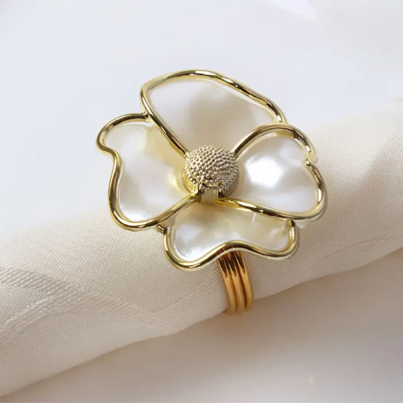 

6pcs Napkin Ring Creative Metal Napkin Ring Napkin Western Buckle Napkin Ring Countertop DIY Hotel Rhinestone Decoration