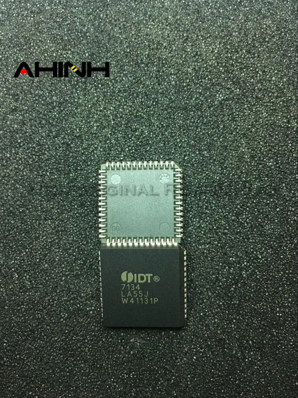 

IDT7134LA55J