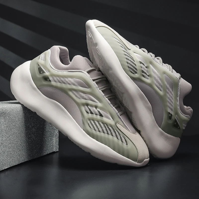 

Gypsophila Reflective Sneakers 2021 New Summer Breathable Casual Mesh Sneakers Lightweight Wear-resistant Non-slip Couple Shoes