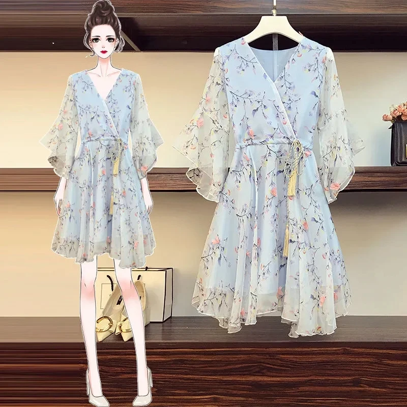 

Large size V-neck floral dress female retro summer 2021 new style Korean fashion drawstring strap mid-length flared sleeve dress