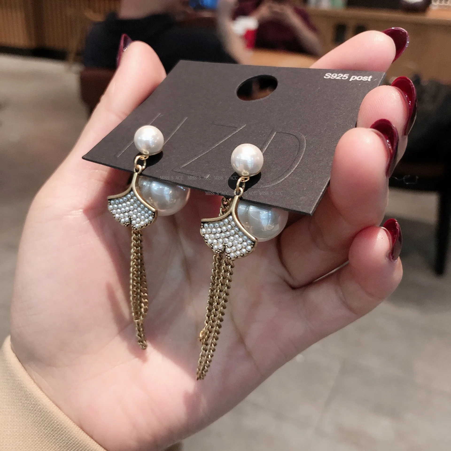 

Korean Bubble Earrings With Beads, Ginkgo Biloba Leaves, Long Ear Thread, Retro Earrings And Gold Earrings