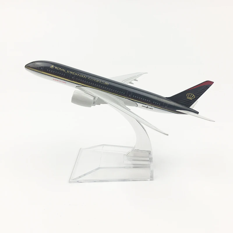 

Модель самолета 16 см авиакомпании, модель самолета Боинг 787 Королевский иорданский B787, модель самолета из литья под давлением 1:400, модель лет...