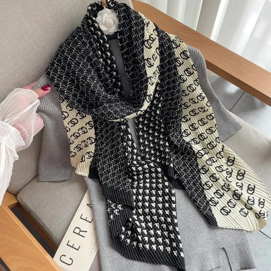 

2022 New Winter Wrinkled Cotton Linen Scarf Women's Korean Version Splicing Color Fashion Foreign Style Shawl Fold Warm Bib
