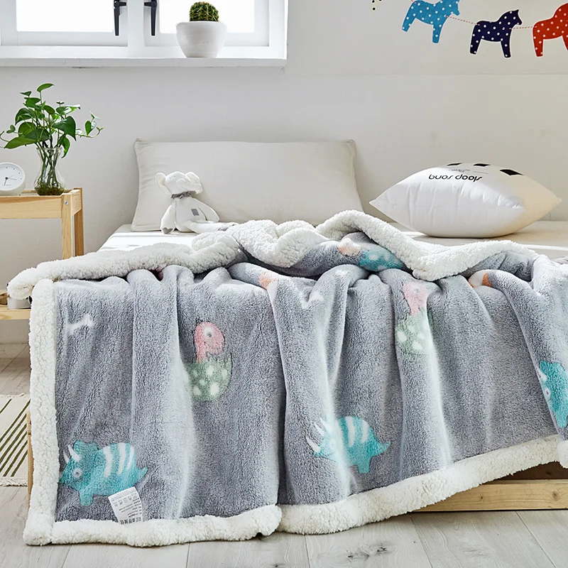 

Children's blankets thicken winter lambskin quilts. Students take a nap in kindergarten. Baby coral blankets