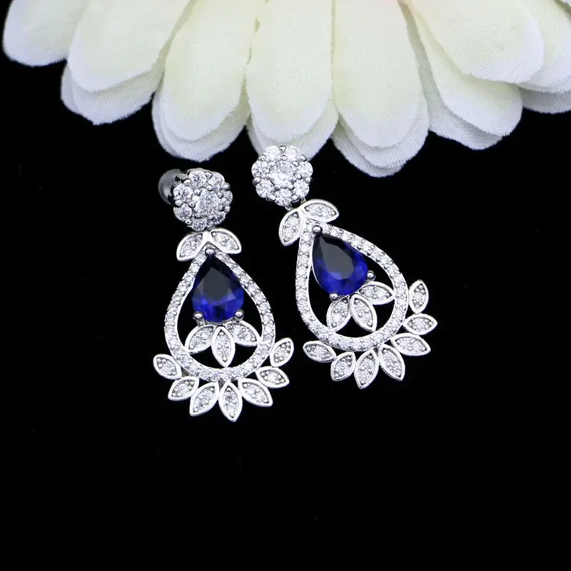 Женские серьги из серебра 925 пробы с фианитом | Украшения и аксессуары