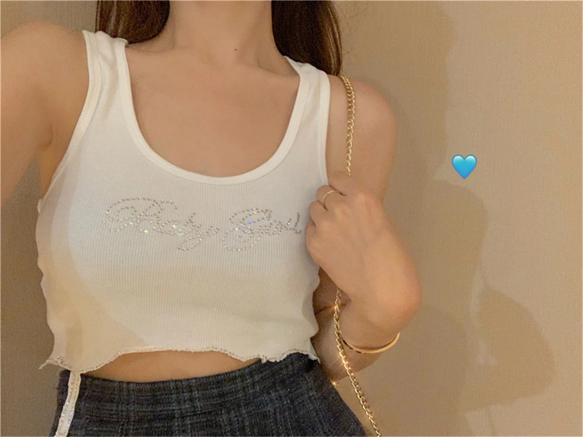 Сексуальный белый укороченный топ без рукавов с бриллиантами Короткие топы