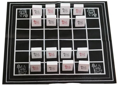 

Chequers 2-Person Identity Battle Puzzle Chinese Chequers Card Parent-Child Interaction Children's Board Game Educational Toy