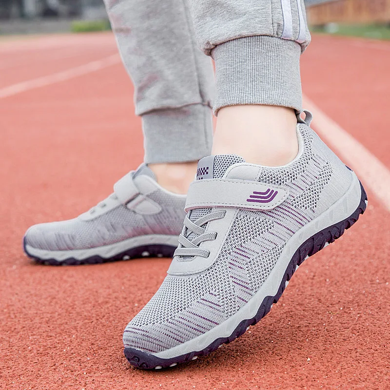 

Женские прогулочные туфли, высококачественные повседневные модные кроссовки для женщин, 2021 удобные туфли на шнуровке и толстой подошве