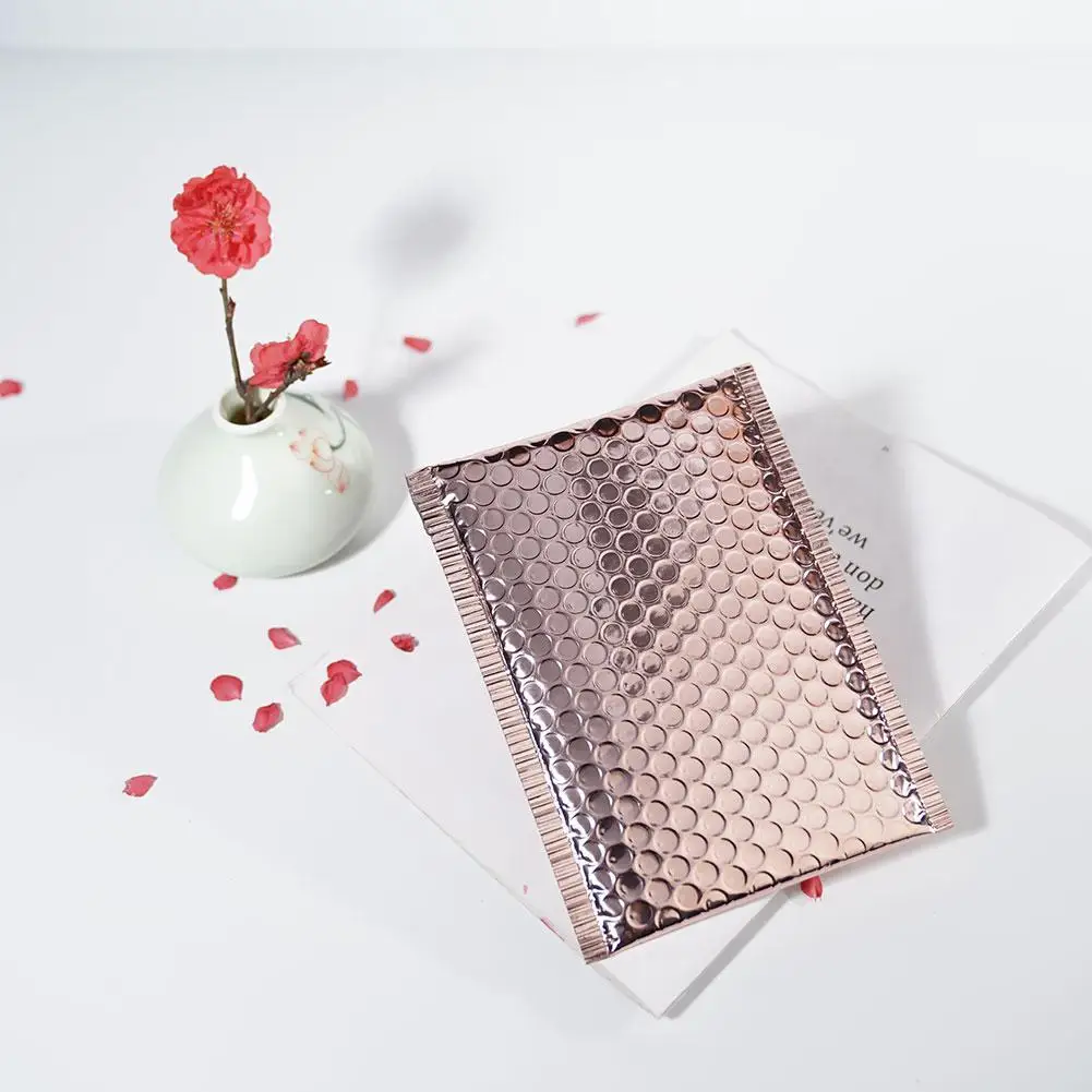 

1Pc 11cmx13cm 15cmx20cm Rose Gold Bubble Bag Waterproof Bags Rose Foil Envelop For Gift 2021 Bubble Padded Packaging Mailer O5G2