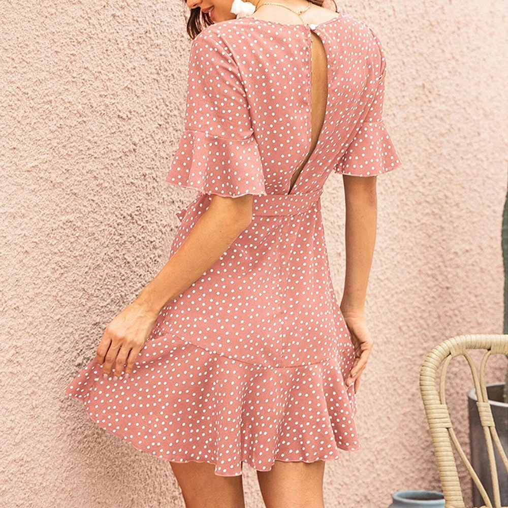 Летнее платье с высокой талией, V-образным вырезом, шнуровкой, оборками и круглыми точками нового стиля 2020 года.