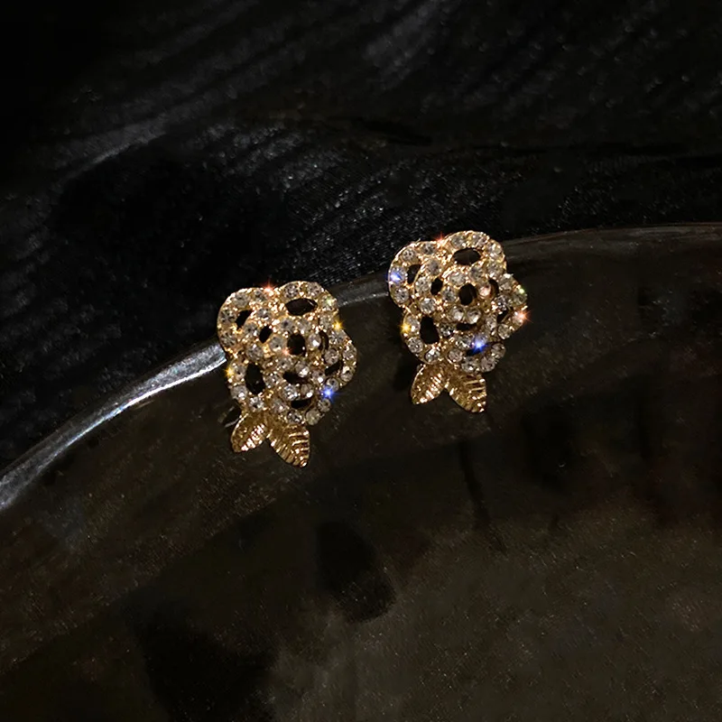 

925 Silver Needle Rhinestone Flower Earrings Women's New Fashion Temperament Sweet Luxury Elegant Advanced Ear Pendant Trend