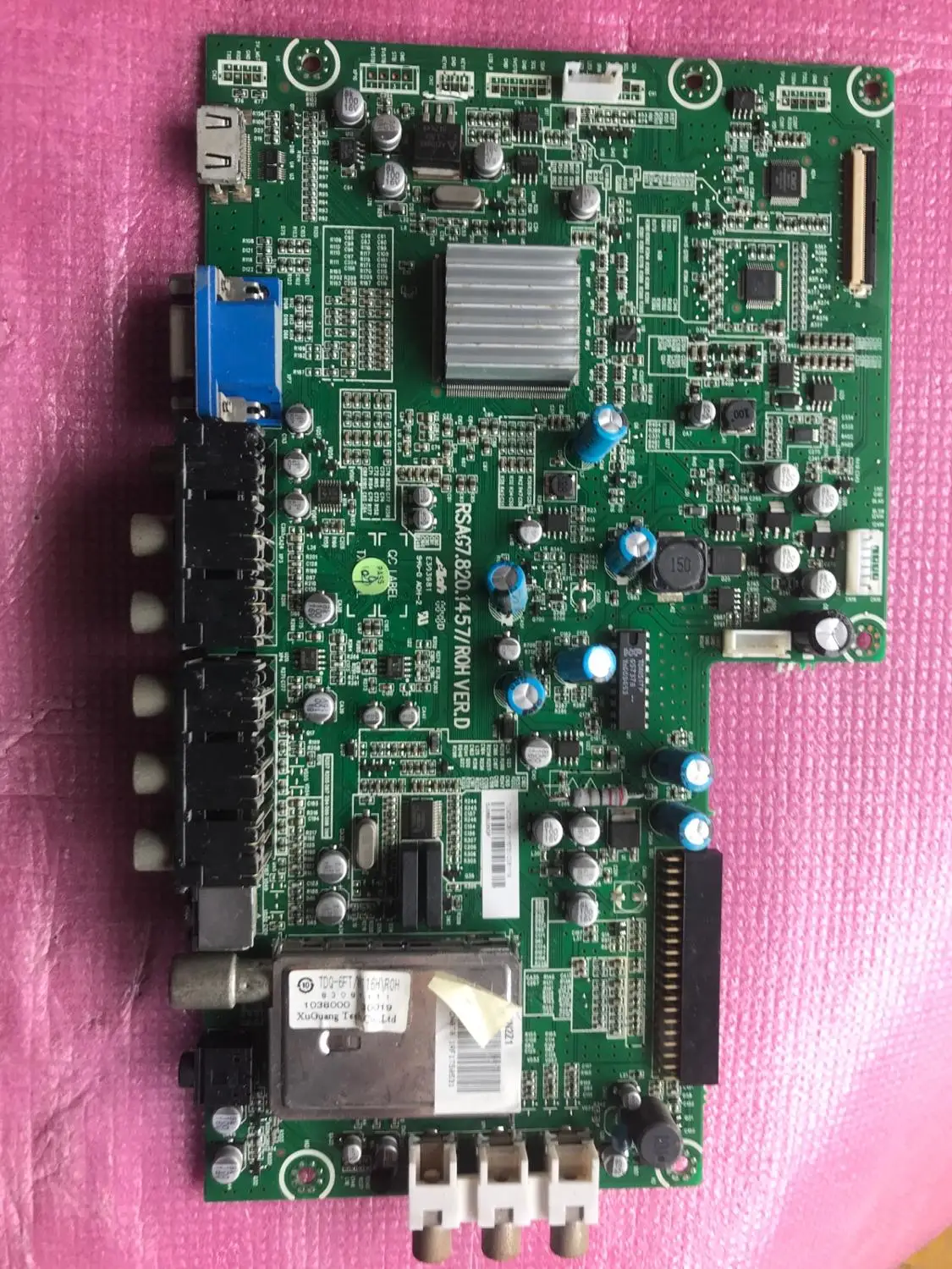 

TLM22V68W motherboard RSAG7.820.1457 screen V216B1-LN1