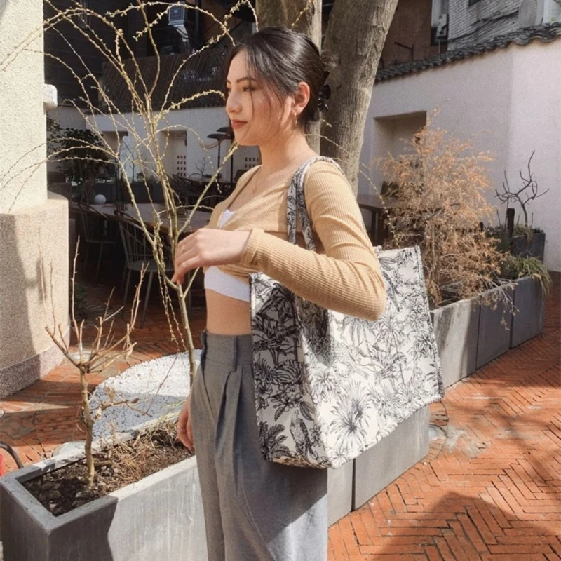 

066F Retro Embroidery Shoulder Bag Lightweight Canvas Clutch Bags Casual Large Capacity Tote Messenger Bag Fashion Handle Bag