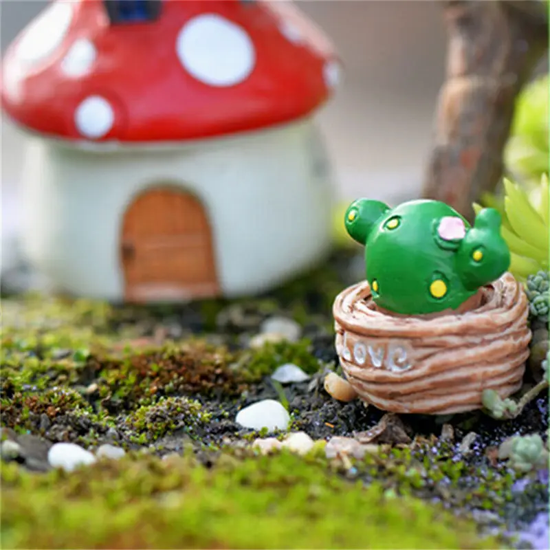 

Random send 1 PCS Love Pot Plant Ornament Craft Moss Micro Landscape Mix Size Fairy Home Garden Decor