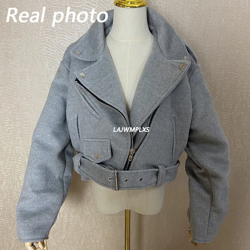 

2021 New High Quality Winter Women Coat Warm Jacket Biker Fashion Gray Parka Faux Lamb Fur Jacket Lady Street Outwear Coat QT18