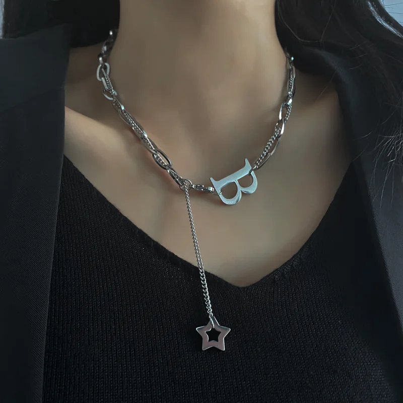 

Niche Design Sense Titanium Steel Letter B Necklace Ins Multi-layered Hundred Collarbone Chain Cold Wind Star Pendant Female