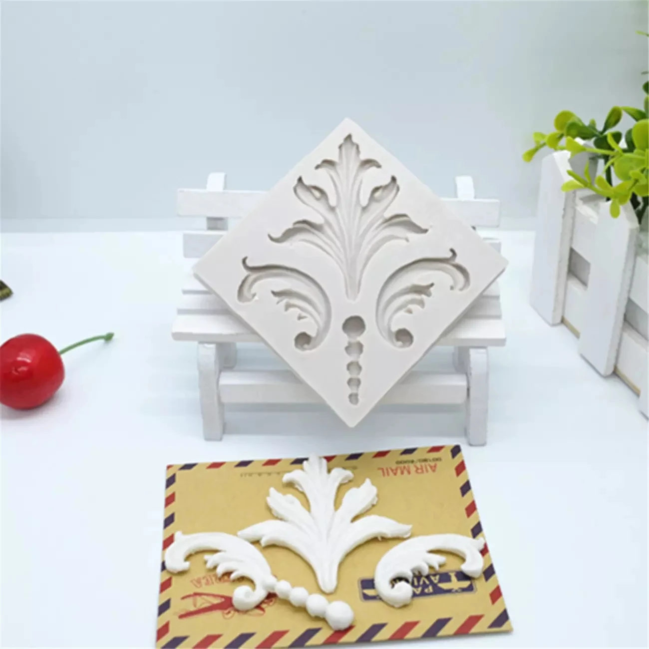 

Silicone Fondant Mold Lace Cake Resin Kitchen Accessories Sugarcraft Pastry Cake Decorating