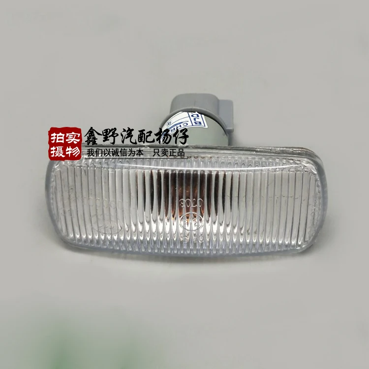 

Передний поворотный сигнал для Jeep Compass Patriot Chrysler 300C Sebring Dodge Caliber Journey