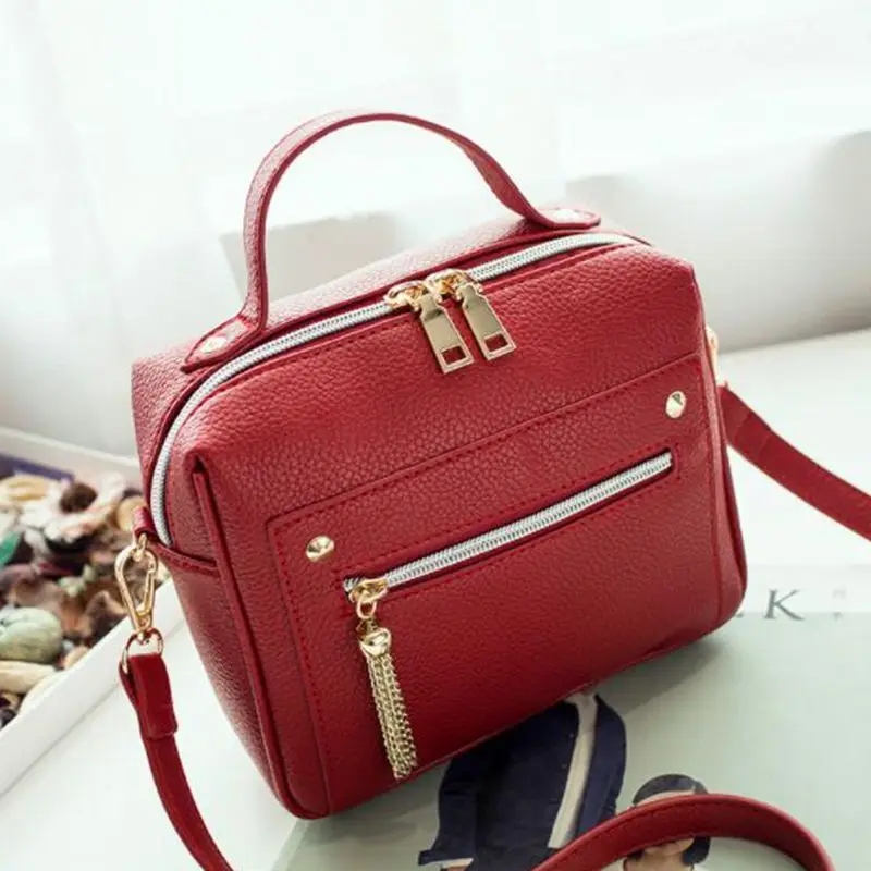 Новинка 2020 модные однотонные женские Сумки из искусственной кожи с кисточками