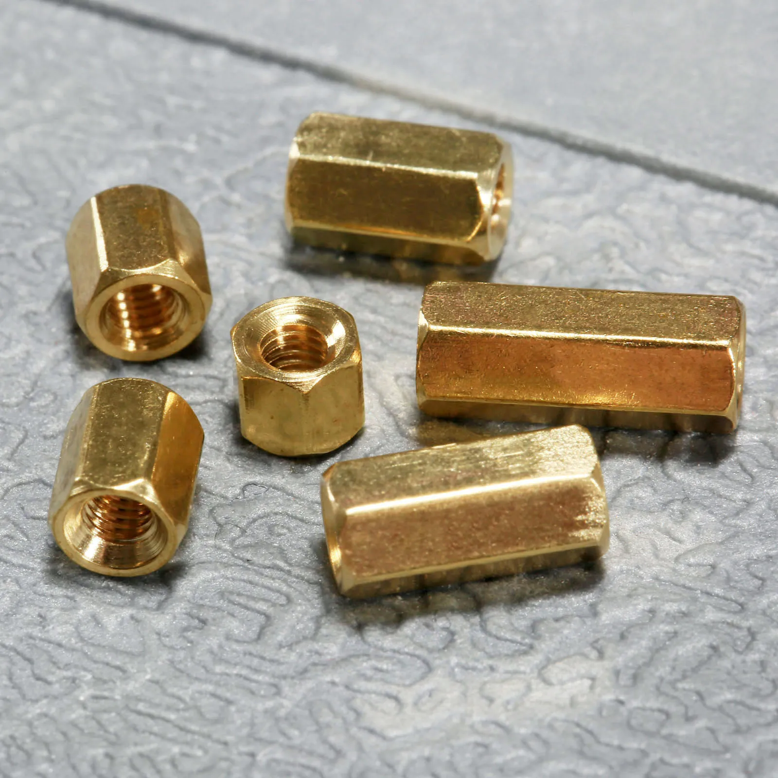 Латунная Шестигранная гайка M3 50 шт./лот печатная плата промежуточные гайки болты
