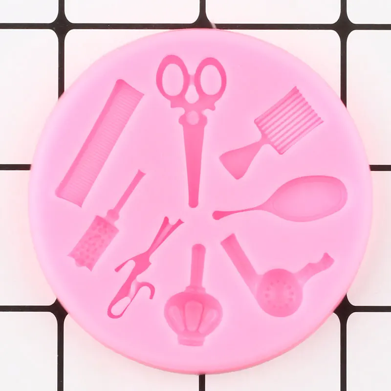 Женские инструменты для макияжа расческа плойка зеркало ножницы сушилка