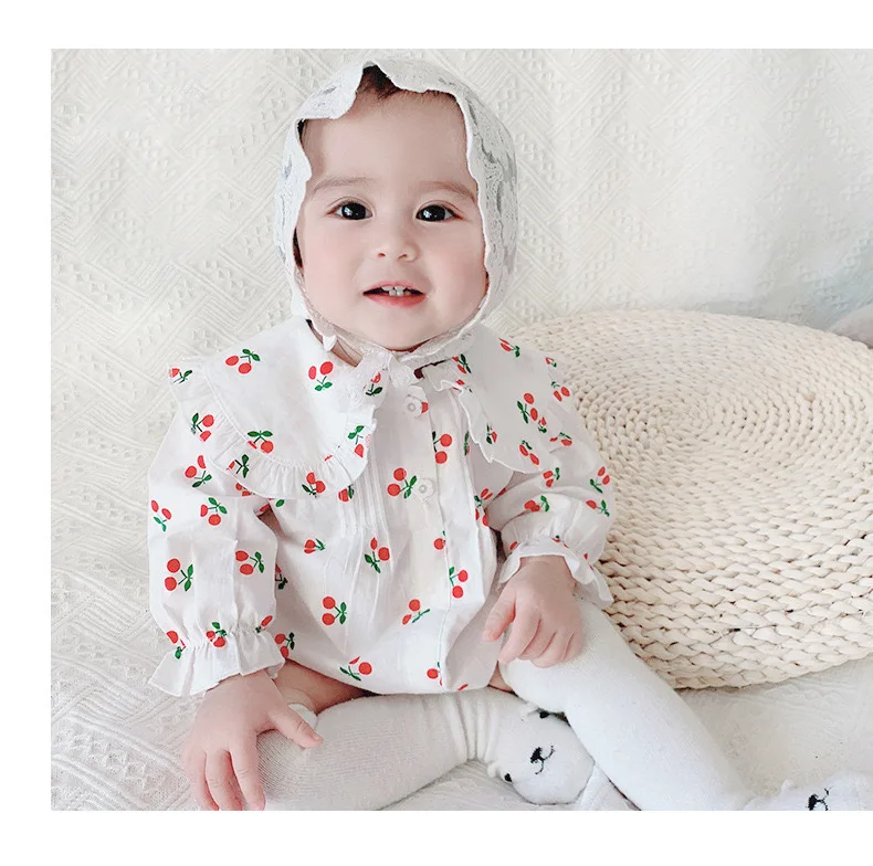 

Baby Girl cute sweet ins style strawberry prints long sleeve Triangle Rompers