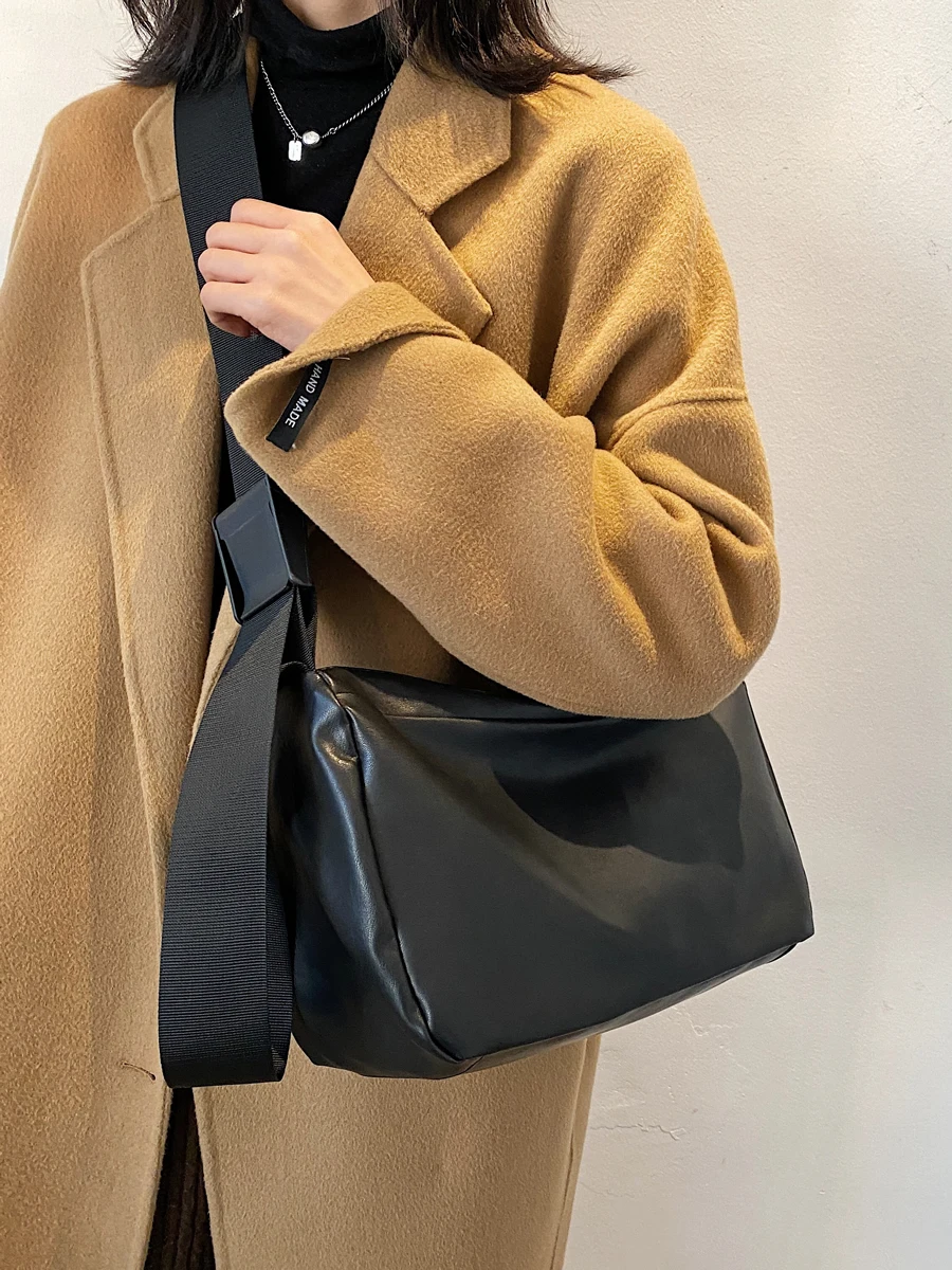 Fashion Women's Messenger Bag Large Capacity Design Oxford Women's Shoulder Bag Personality Girl College Book Daily Shopping Bag